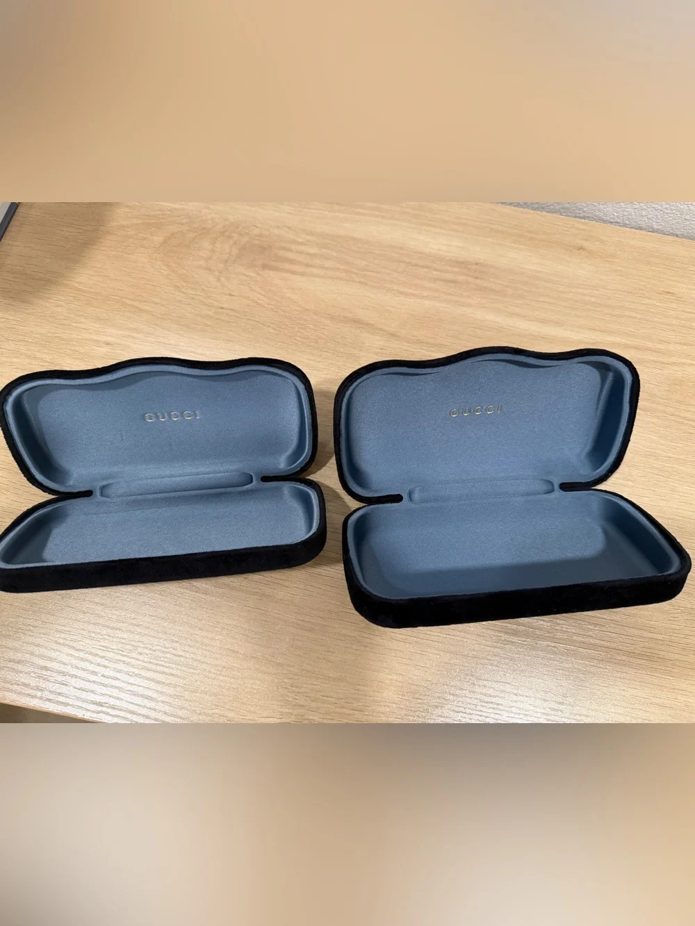 Gucci Black Velvet Eyewear sunglasses Cases with Blue Interior (Pair)